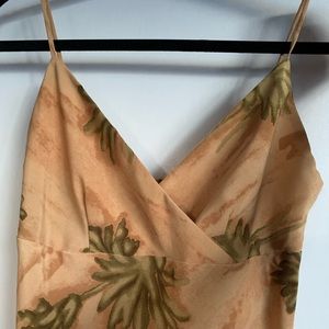 MID-LENGTH FLORAL DRESS